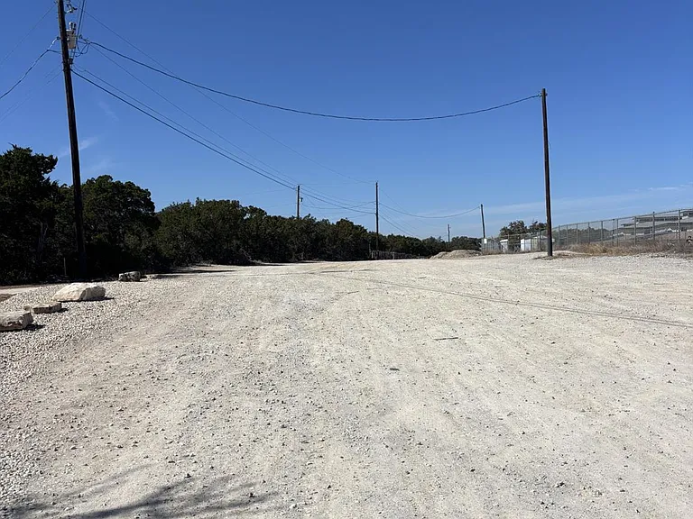 15401 Lariat Trl — Photo 3