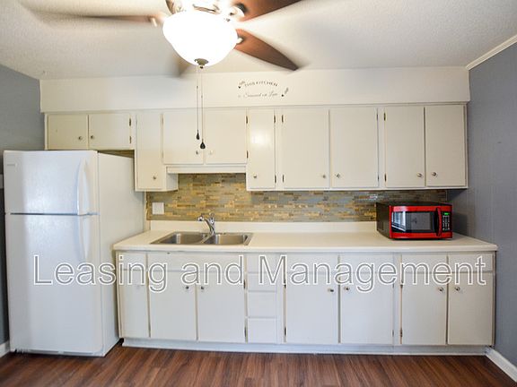 5th image of 1045 Harbor View Rd #B