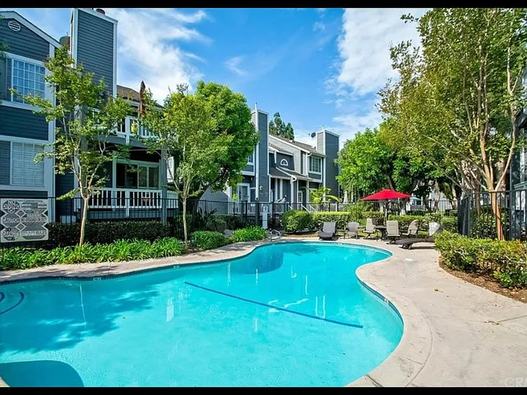 2330 Vanguard Way #A102 — Photo 28