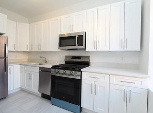404 W 47th St APT 4, New York, NY 10036