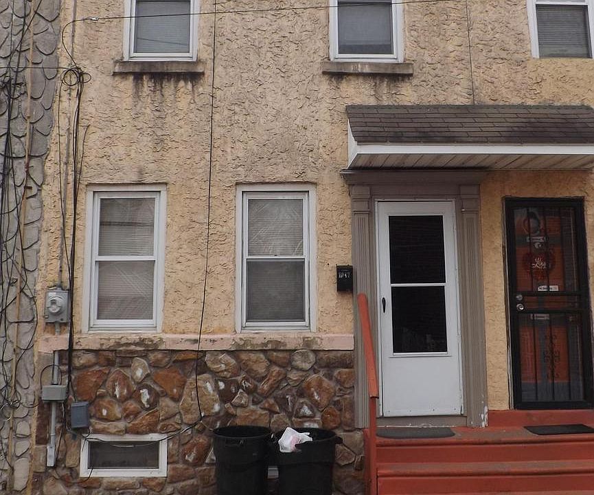 2nd image of 1047 Diamond St