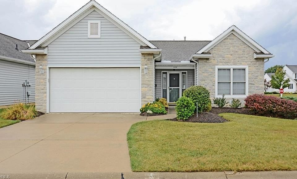 1st image of 444 Stonehedge Dr