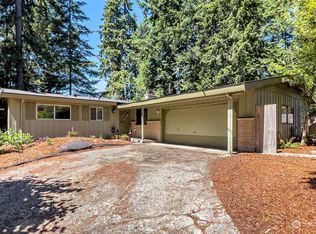 628 N 182nd St, Seattle, WA