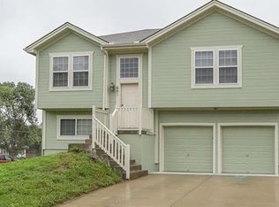 601 Marguerite St, Kearney, MO 64060