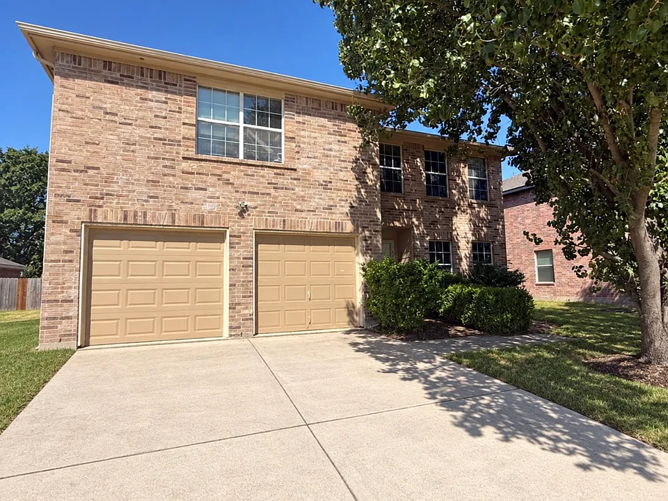 4625 Bridlewood Ln