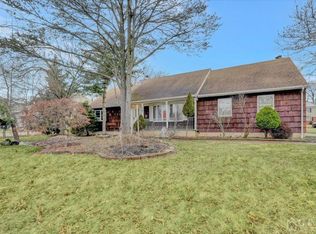 1067 Bordentown Ave, Parlin, NJ 08859