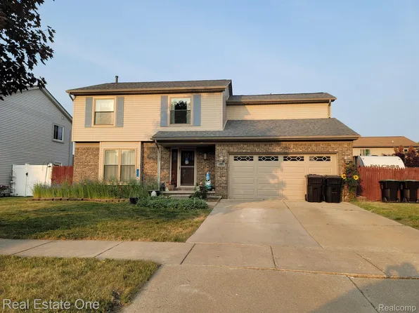 5345 Barbara Ave, Trenton, MI 48183