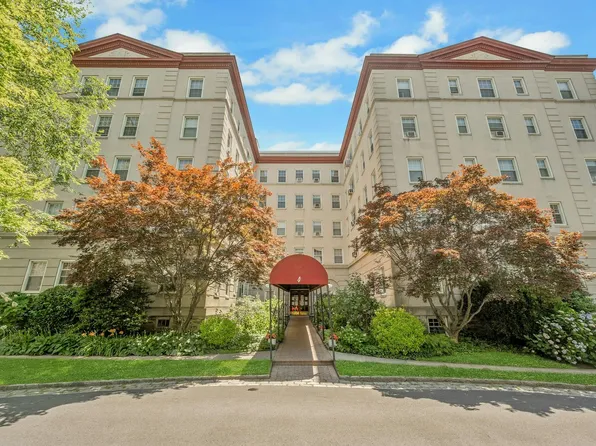 4 Park Lane #4F, Mount Vernon, NY 10552