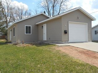 507 S Peach Ave, Marshfield, WI 54449