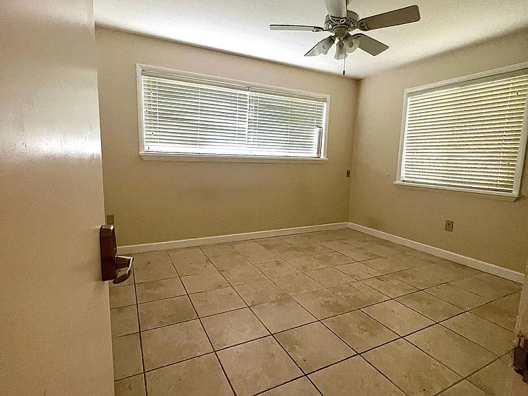 11205 SW 72nd Ave — Photo 16