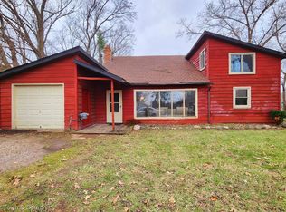 3703 Lancaster Dr, Pinckney, MI 48169