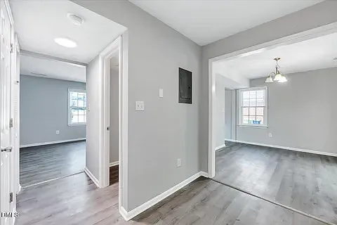 3 bed, 1.5 bath, 1300 sqft, $1,850 — Photo 3