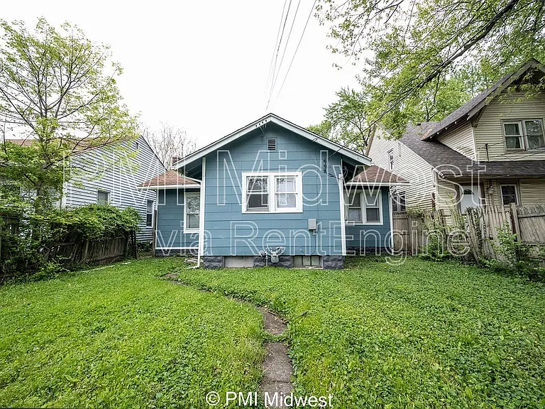 130 N Gladstone Ave — Photo 28