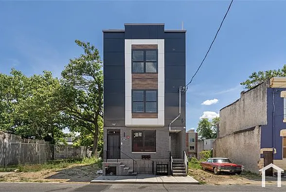 2247 N 8th St #1 — Photo 2