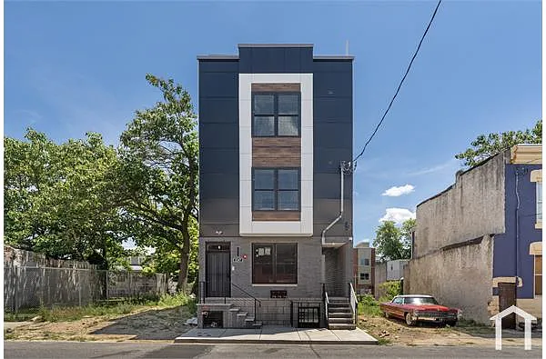 Building Photo - 2247 N 8th St #1