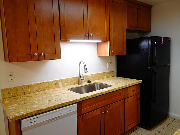 4th image of 259 N Capitol Ave Unit 189