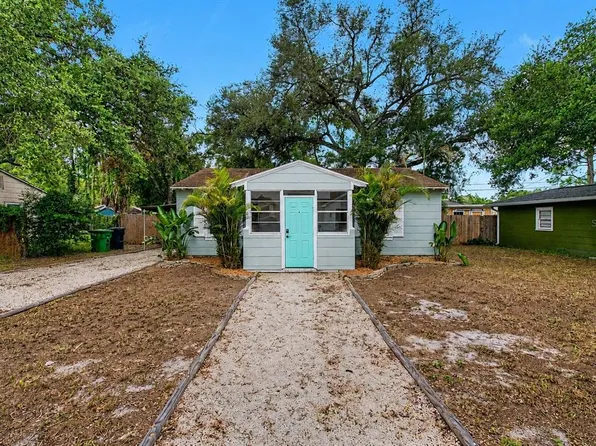 3208 W HARTNETT AVENUE, TAMPA, FL 33611
