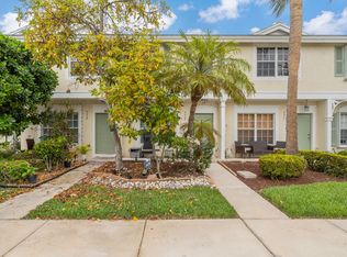 9925 NW 57th Mnr, Coral Springs, FL 33076