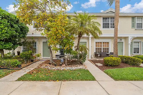 9925 NW 57th Mnr Photo 1