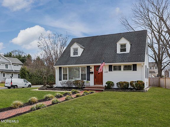 2nd image of 139 Park Road