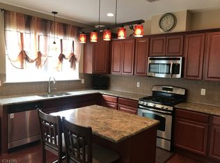 105 Indigo Rd, Hackettstown, NJ 07840