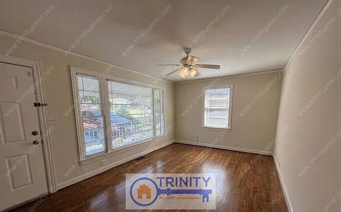 23 Crestmore Dr — Photo 5