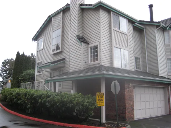 748 122nd Ave NE #1, Bellevue, WA 98005