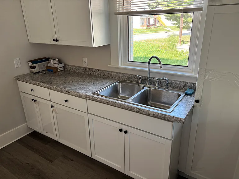 706 E Bellefontaine St — Photo 27