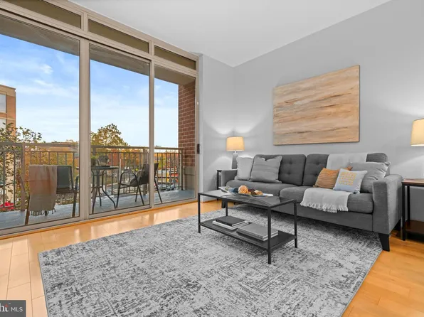 820 N Pollard St APT 307, Arlington, VA 22203