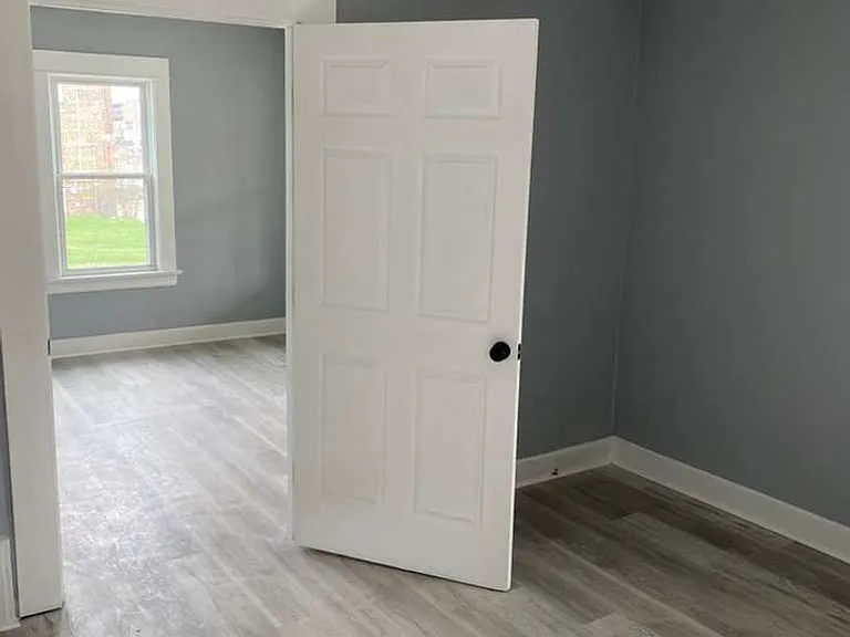 792 London Rd — Photo 10