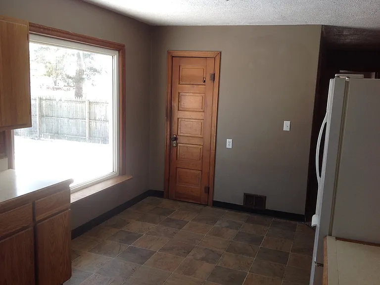 3612 Forest Ter — Photo 7