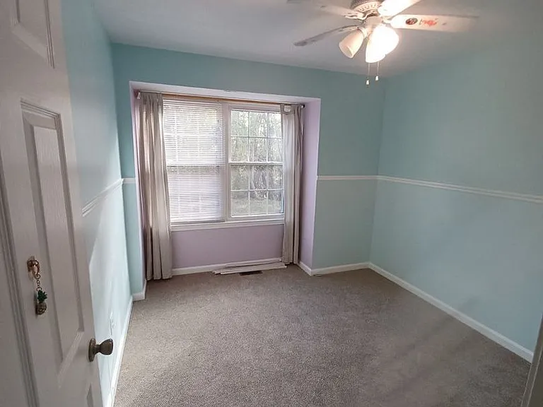 8028 Green Valley Ln — Photo 25