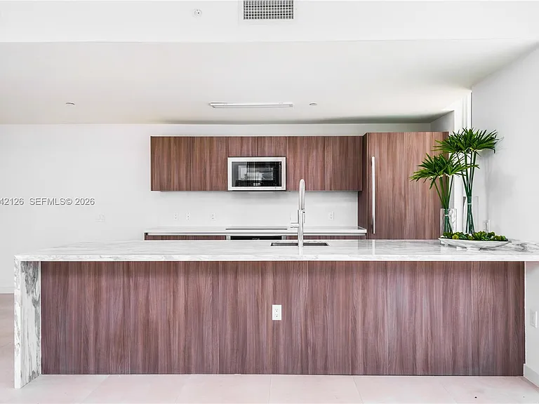 401 N Birch Rd #701 — Photo 11
