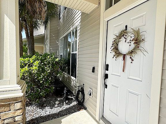 3rd image of 12334 Country White Cir