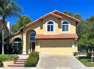 28944 Shadow Valley Ln, Saugus, CA 91390