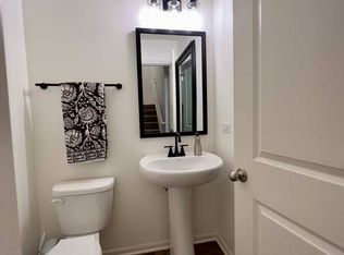 2434 Alison Ave, Hampshire, IL 60140