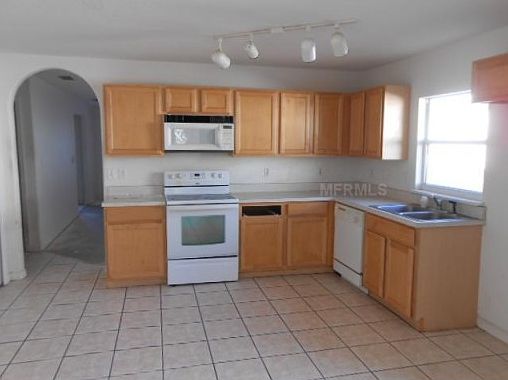2nd image of 2547 Dwyer Ln