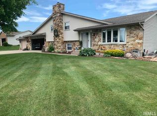 51002 Beach Dr, Elkhart, IN 46514