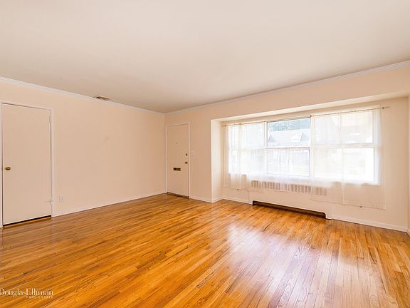 2nd image of 2670 Ray Pl