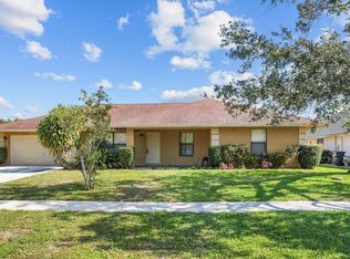 1800 Wisteria St, Wellington, FL 33414