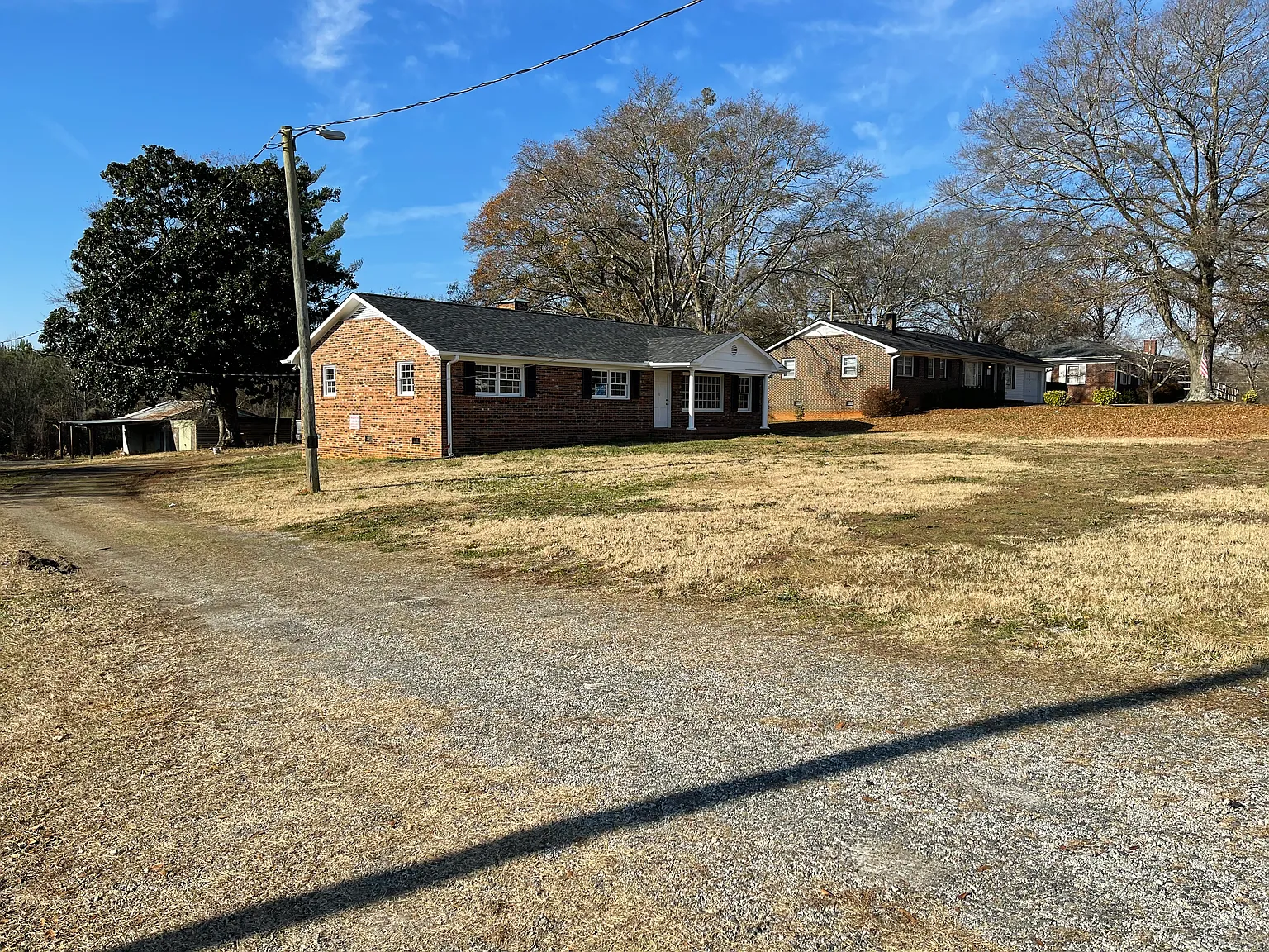 1517 Boiling Springs Rd — Photo 1