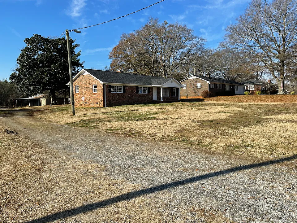 1517 Boiling Springs Rd