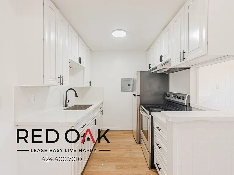 11051 Barnwall St #11 — Photo 2