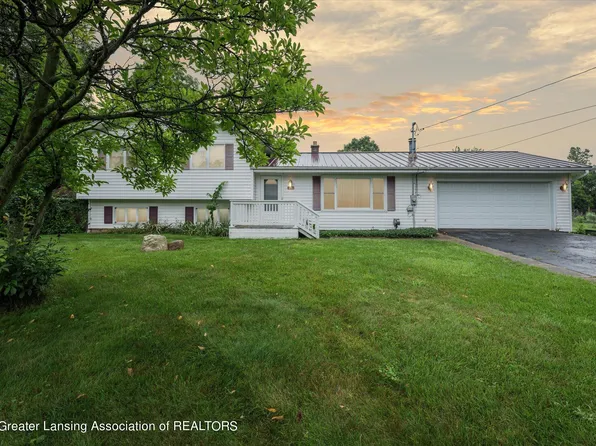 1283 Grovenburg Rd, Holt, MI 48842