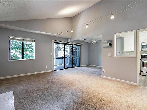 3rd image of 2715 La Terrace Cir