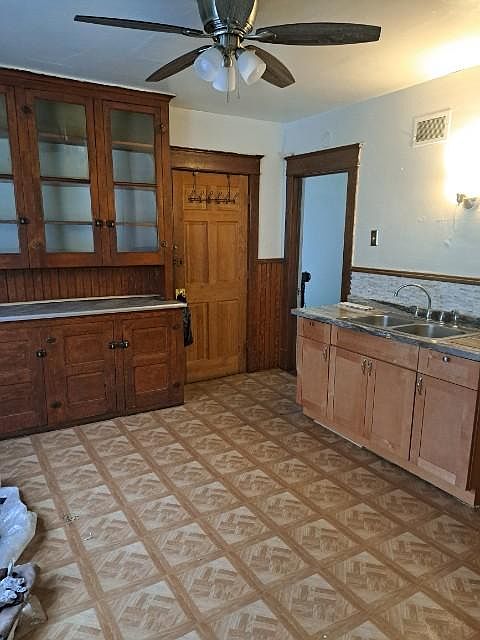 2nd image of 318 Northumberland Ave