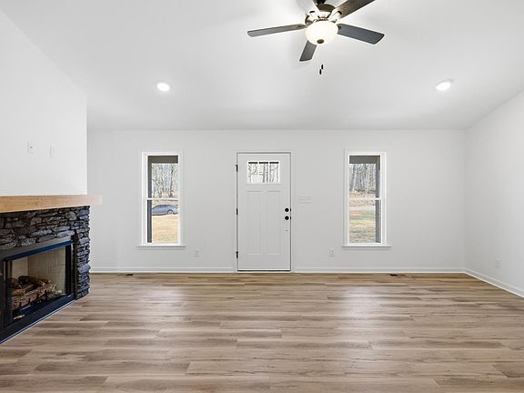 3rd image of 2541 Mitchell Mill Rd