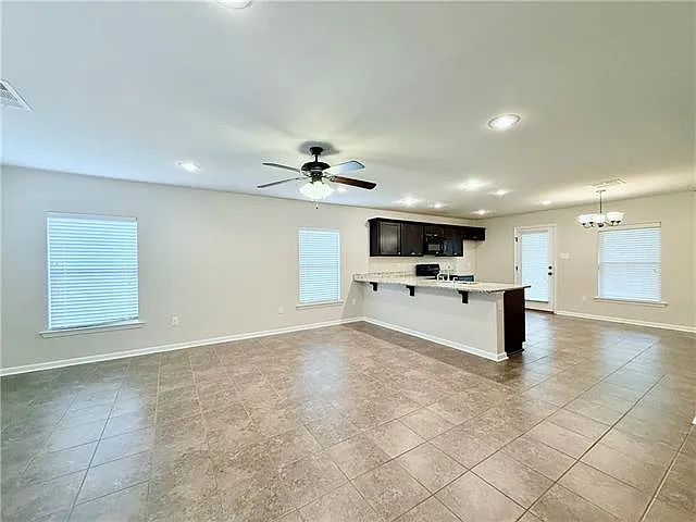 Building Photo - 42594 Sac Au Lait Dr