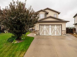 532 NW Margaret Sutherland Cres N, Lethbridge, AB T1H5R6