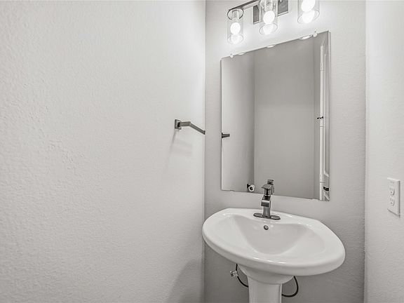 5th image of 13138 Perennial Springs Dr